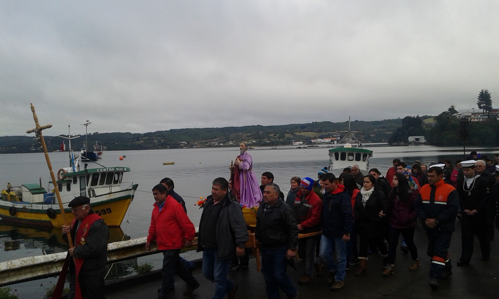 Celebrando a San Pedro y los 40 años de ordenación del P. Luis Angulo