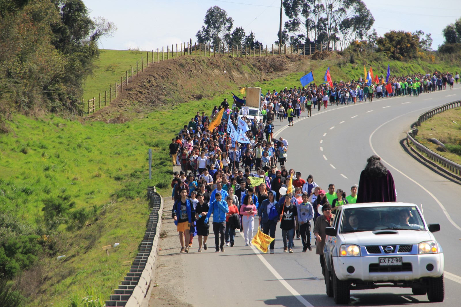 “Con Jesús y María caminamos por la vida” 8° Caminata Juvenil Diocesana en Chiloé