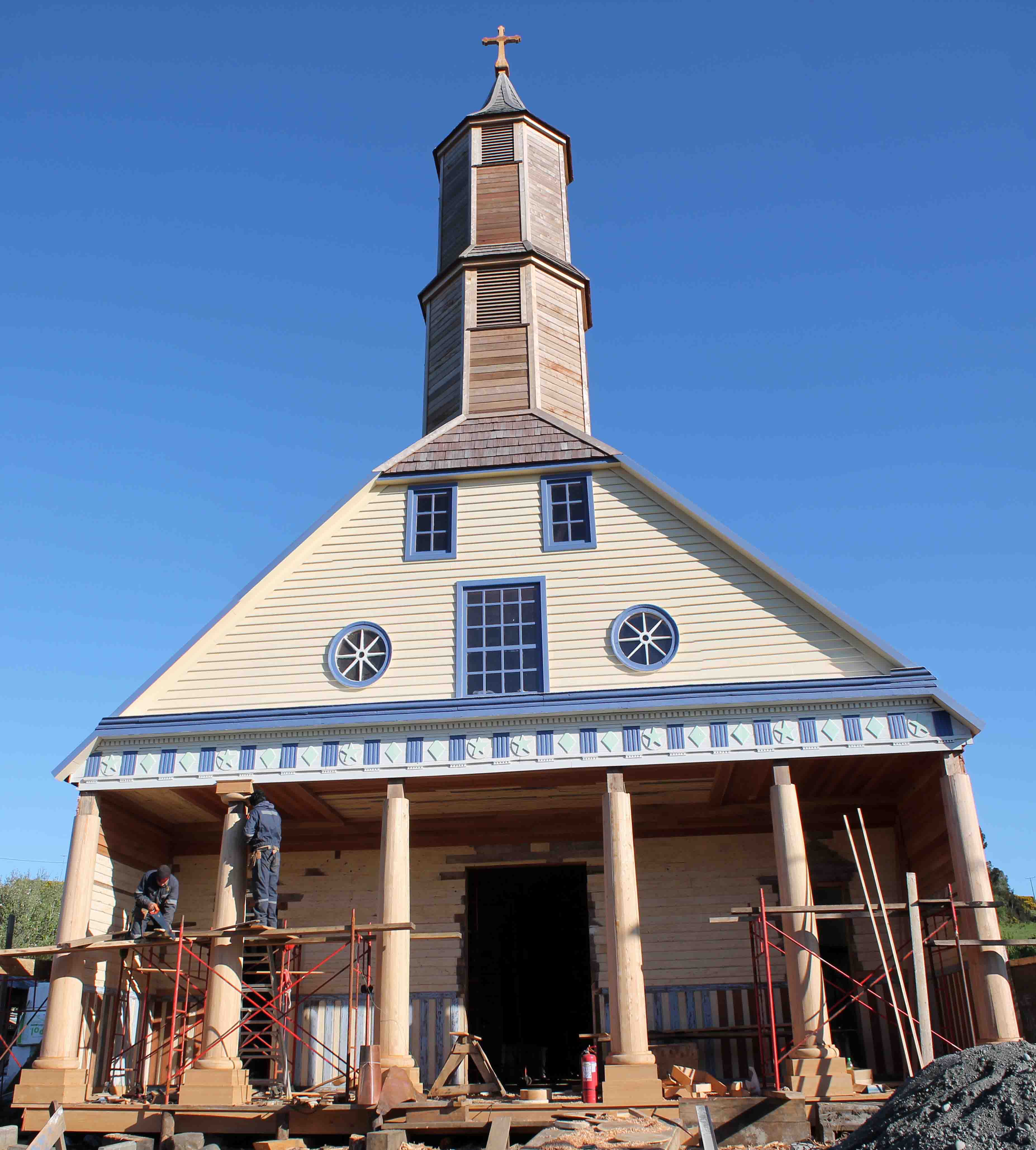 Avanza la restauración de la Iglesia Nuestra Señora del Rosario de Chelín