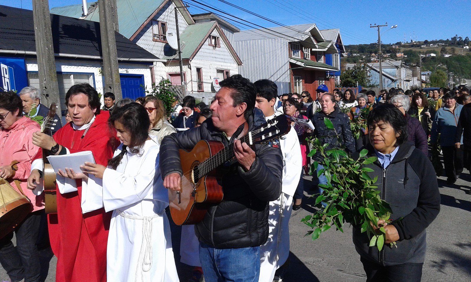 INTENSAMENTE SE VIVE SEMANA SANTA ENTRE LAS COMUNIDADES DE LA PARROQUIA SANTA MARÍA DE LORETO EN ACHAO