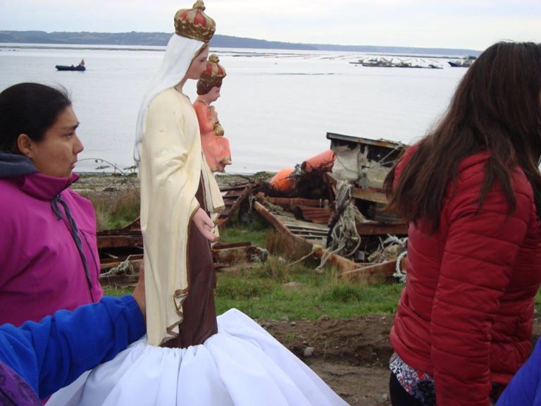 Unidad de comunidades para celebrar a la Virgen del Carmen en Huyar Bajo