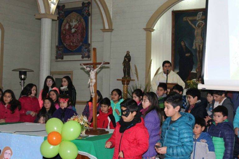 Celebraciones para los niños en la Parroquia El Sagrario de Ancud