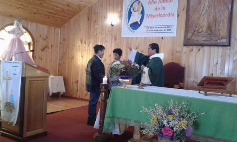 Celebración de Bodas de Plata en la Parroquia Juan Pablo II