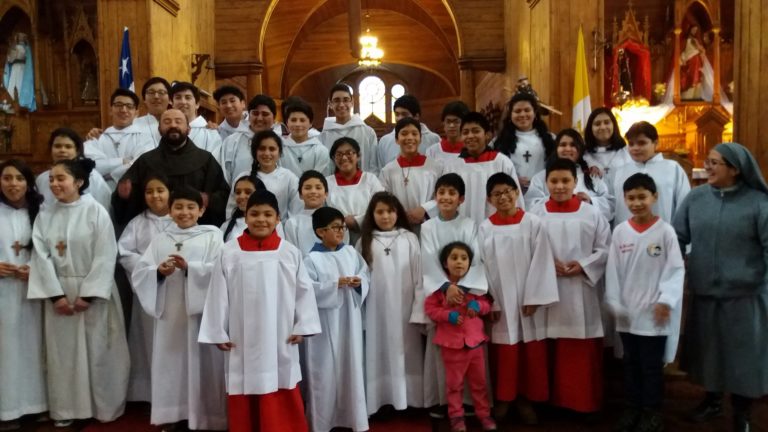 I Encuentro Diocesano de acólitos se realizó en Castro