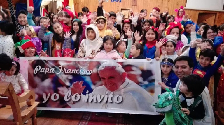 Con mucho entusiasmo Parroquia de Quellón celebró la Fiesta de la Luz, en vísperas de la Solemnidad de Todos los Santos