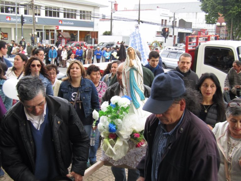 Fiesta de la Inmaculada Concepción en la Parroquia Apóstol Santiago de Castro