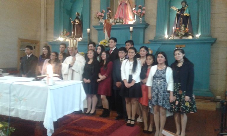 Confirmaciones en la Parroquia San Juan Pablo II de Nercón