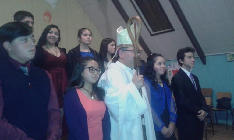 En capilla San Juan Bautista de Rauco se celebró el sacramento de la confirmación