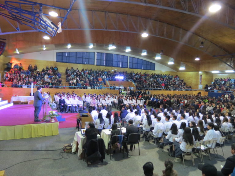 Emotiva Ceremonia de Licenciatura 4° Medios del Colegio Seminario Conciliar