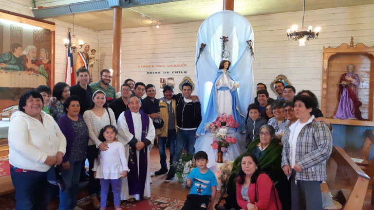 “Quiero decirles que nada es imposible para Dios si uno quiere”, Parroquia de Quemchi recibe la visita de los jóvenes de la Fazenda de la Esperanza