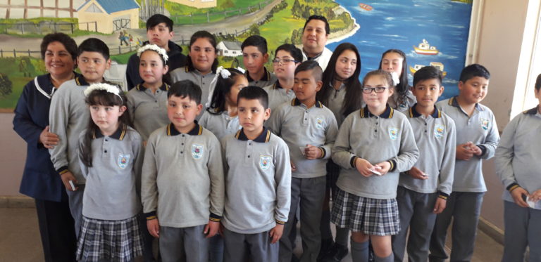 Niños y niñas recibieron a Jesús por primera vez en la Escuela Sol del Pacífico