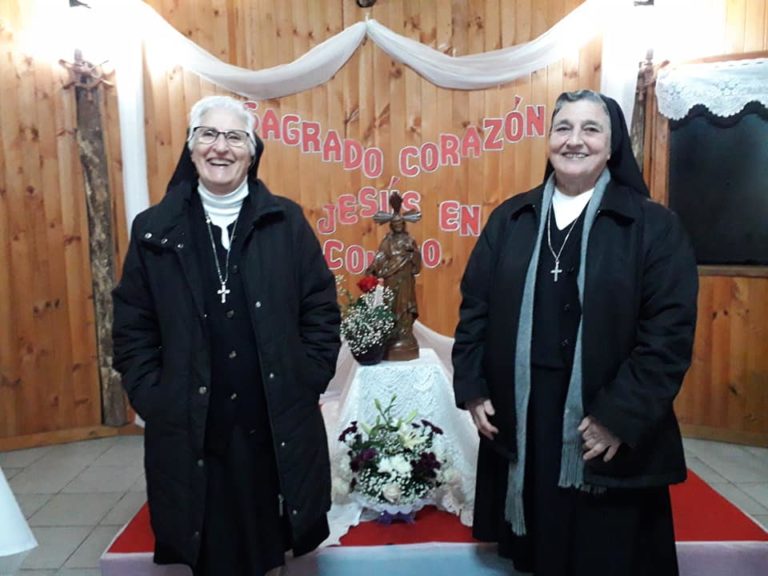 Religiosas Salesianas renovaron su consagración junto a la comunidad de Chonchi