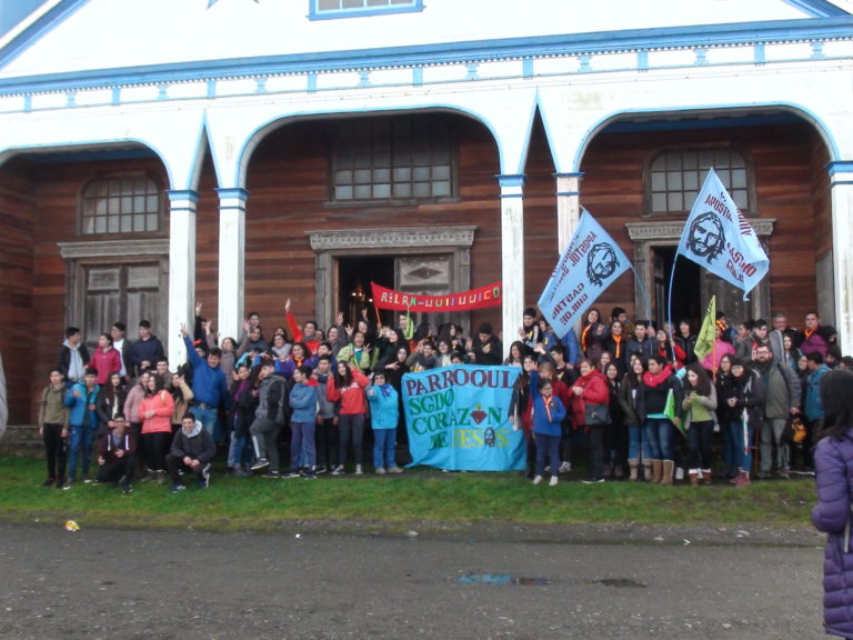 La Zona Centro de la Diócesis realizó encuentro de jóvenes en Tenaún