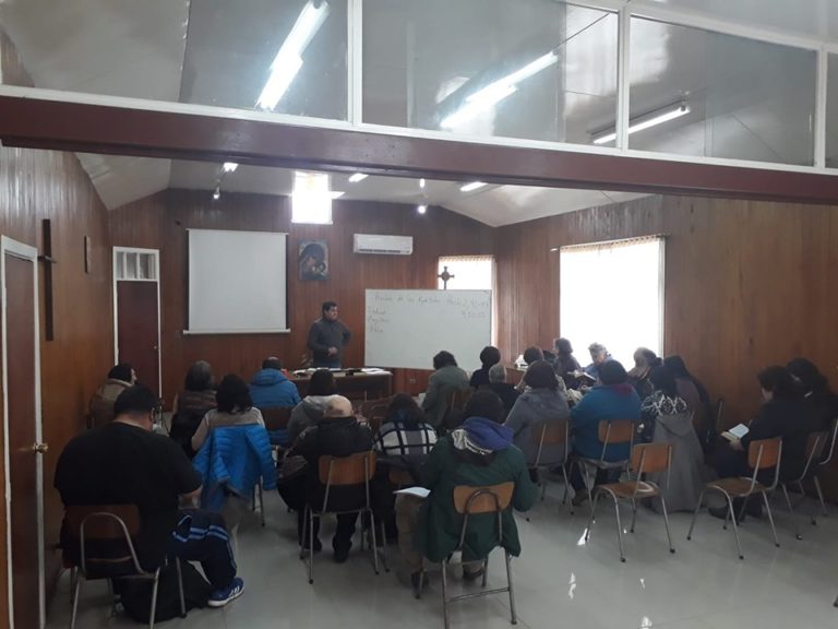 Dando énfasis al Mes de la Biblia, Parroquia El Sagrario de Ancud realizó formación para agentes pastorales