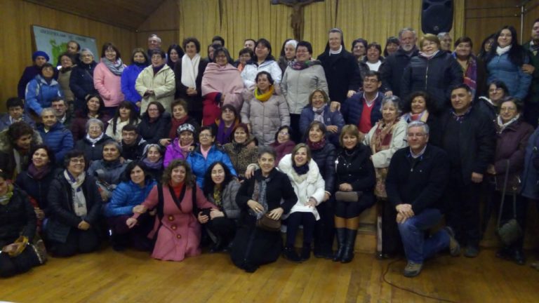 “Si conocieras el don de Dios”, animados por las Sagradas Escrituras la RCC de Castro realizó jornadas de formación