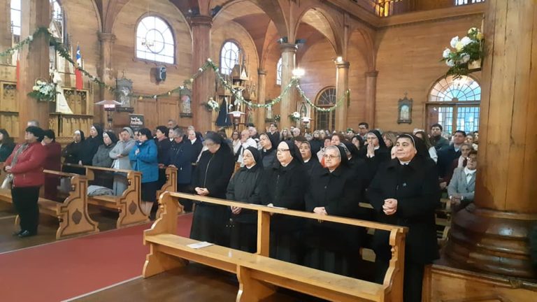 La Congregación Hijas de la Misericordia dio inicio a su celebración jubilar, por sus 100 años de fundación y sus 70 años de presencia en nuestra Diócesis