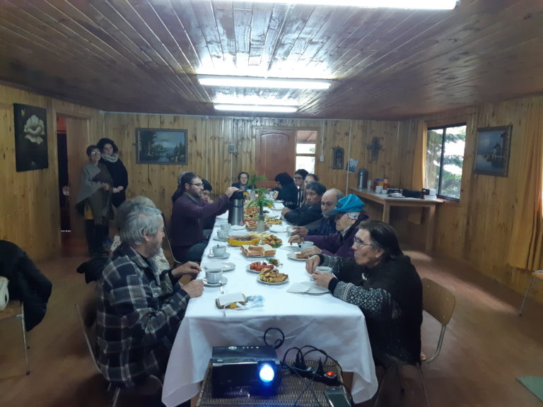 Un día especial vivió un grupo de adultos mayores junto a las Hnas. Franciscanas de Dalcahue